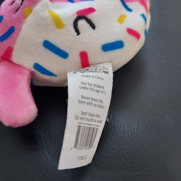 Cats VS Pickles Pawberry Twist Cat Small Beanbag Plush White/Pink - Picture 5 of 7